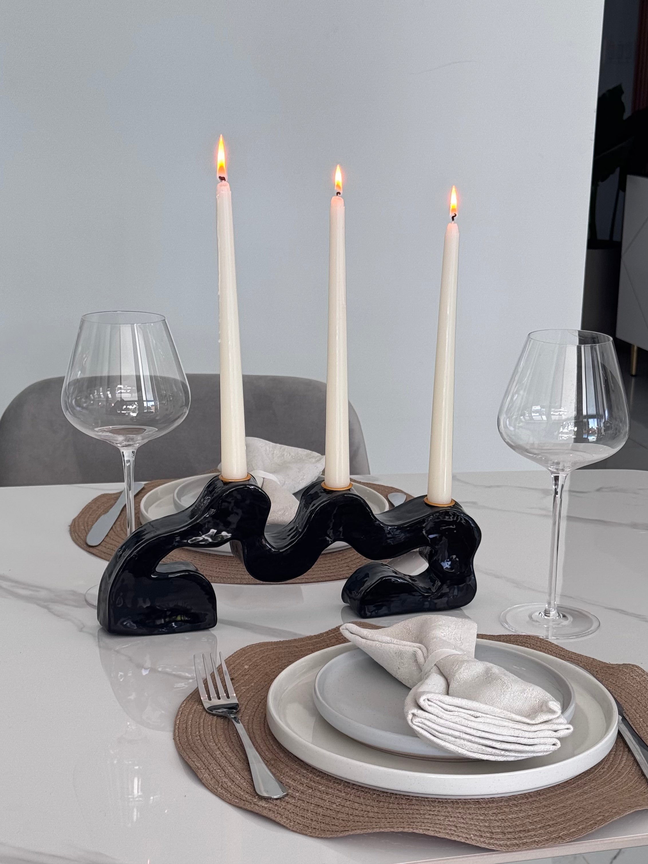 Nyra Triple Candleholder – Organic Elegance in Black